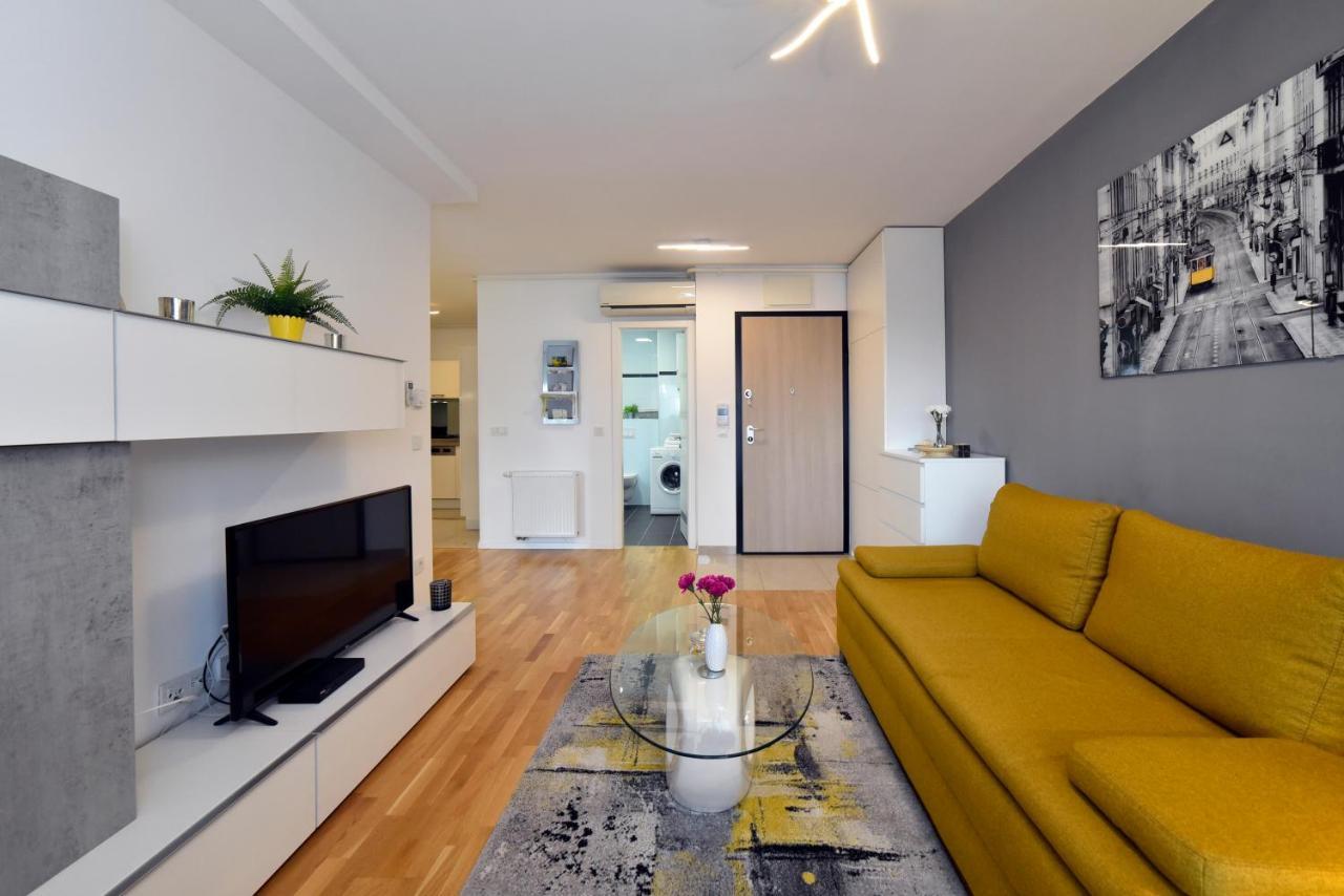 First Class Apartment, Free Parking Zagreb Bagian luar foto